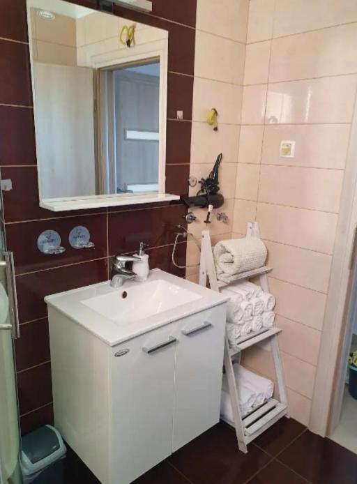 דראגה Lavender Apartments מראה חיצוני תמונה