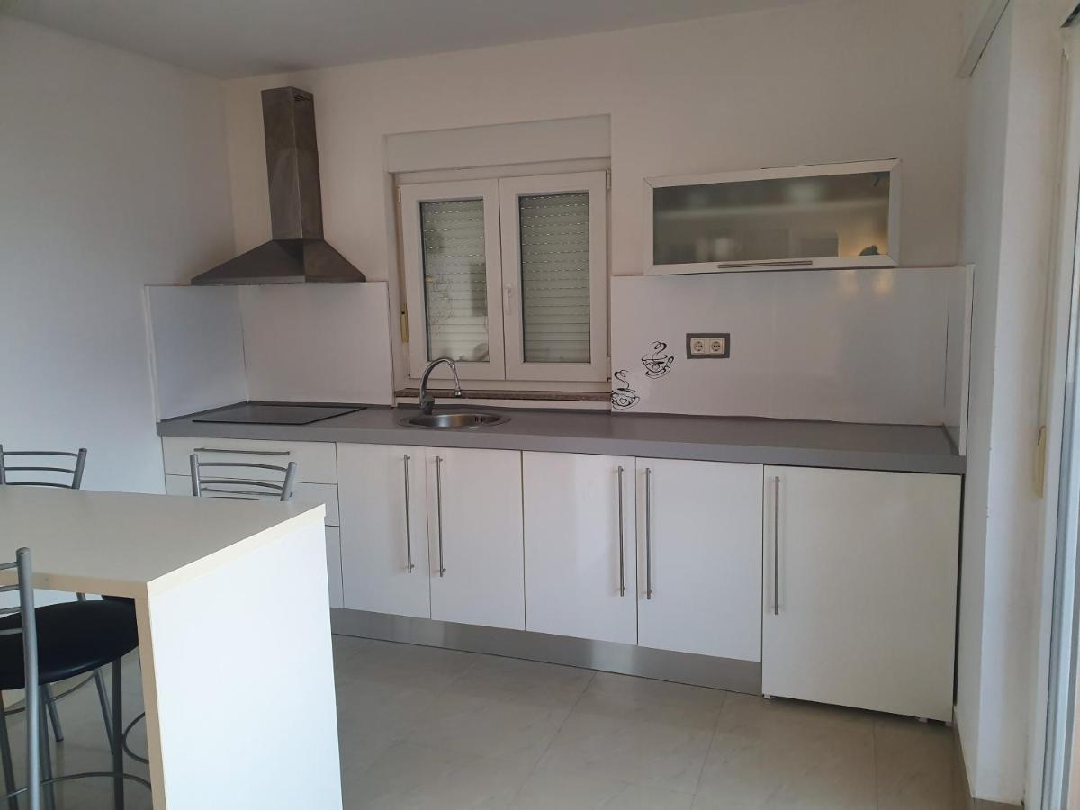 דראגה Lavender Apartments מראה חיצוני תמונה