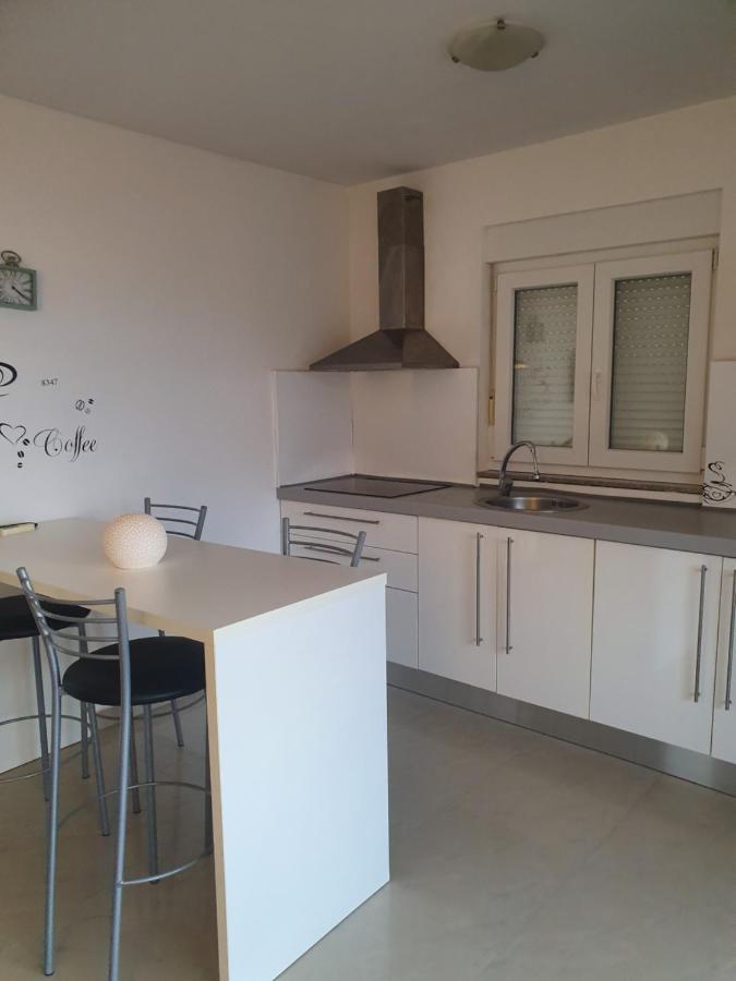 דראגה Lavender Apartments מראה חיצוני תמונה